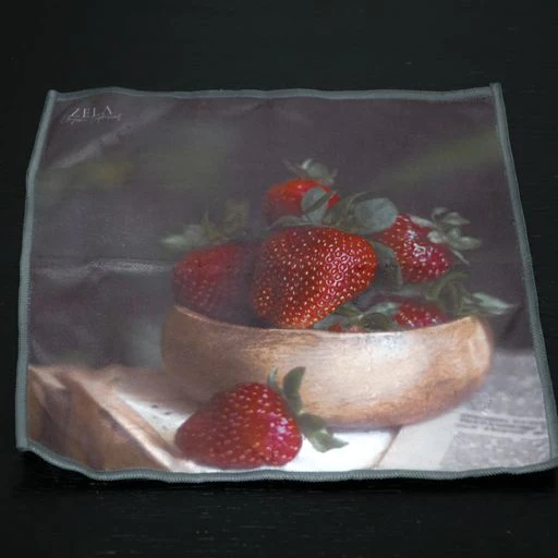 Zela Strawberry Microfiber Dish Cloth 10x10